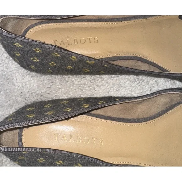 Talbots Gray Gold Embroidered Cheers Shoes 9.5 Champagne Ballet - Picture 2 of 3